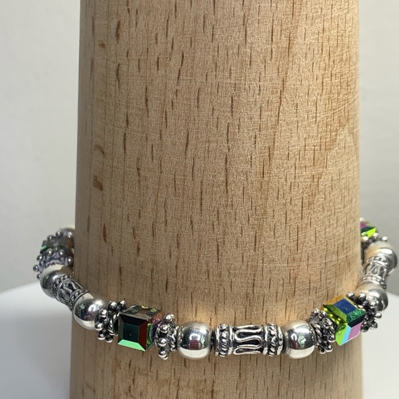 Silpada Sterling Silver & Iridescent Bead CATCH THE LIGHT Bracelet/Earring Set - Picture 6 of 16